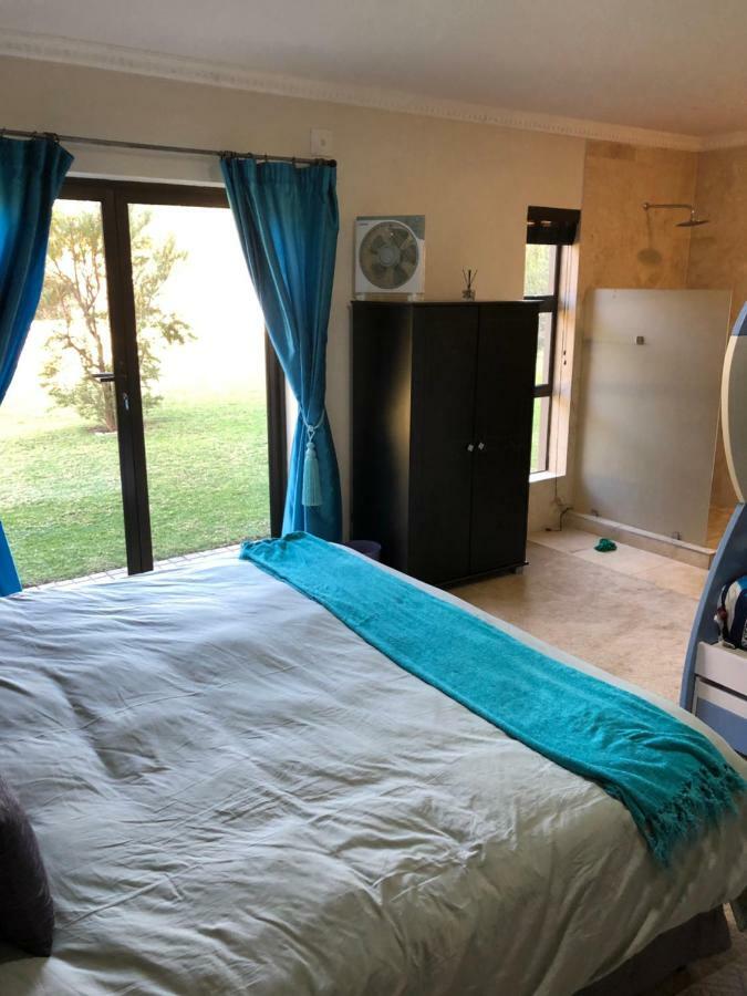 Rivendell Hotel Hartbeespoort Luaran gambar