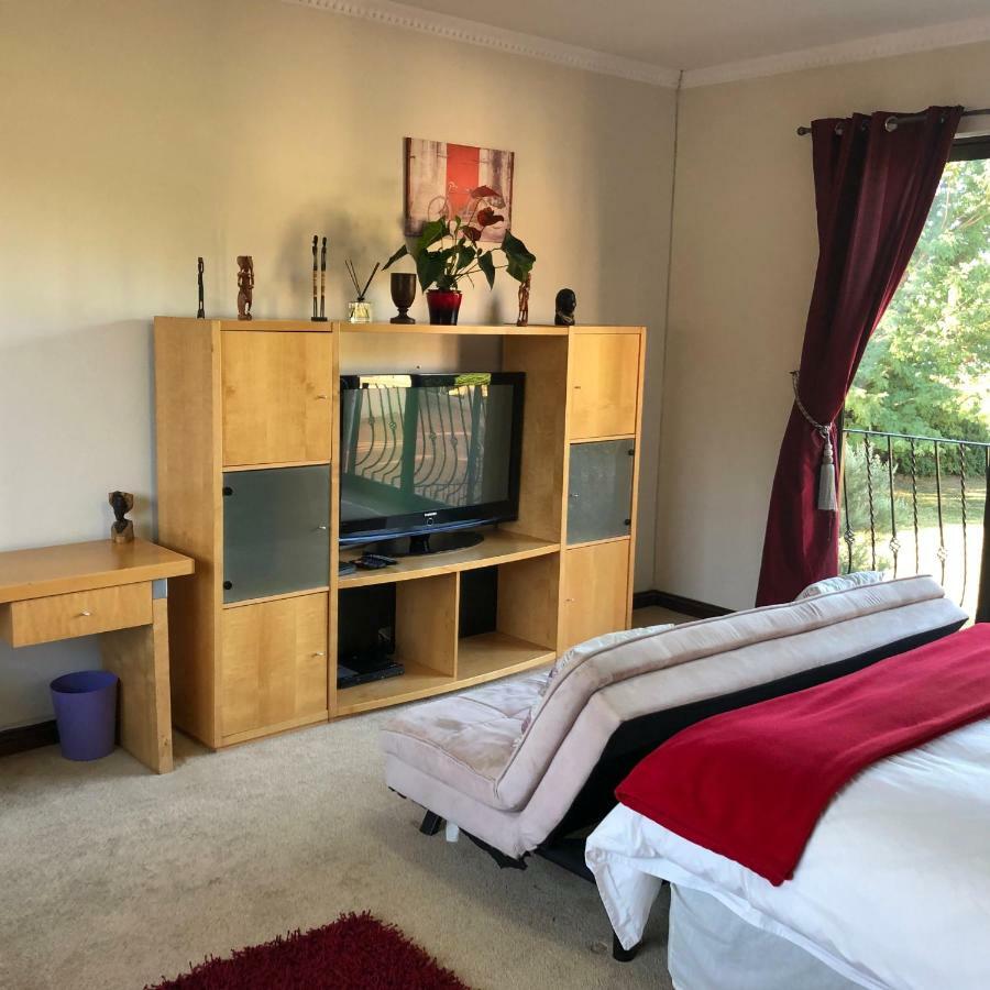 Rivendell Hotel Hartbeespoort Luaran gambar