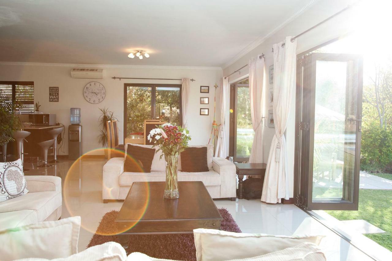 Rivendell Hotel Hartbeespoort Luaran gambar