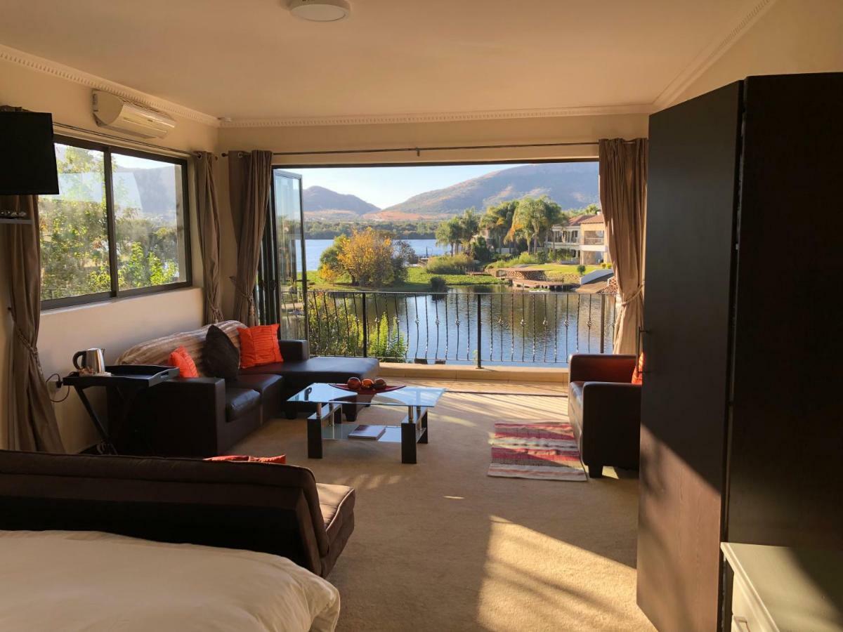 Rivendell Hotel Hartbeespoort Luaran gambar