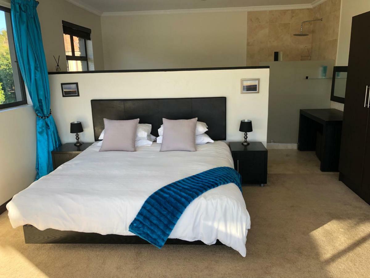 Rivendell Hotel Hartbeespoort Luaran gambar